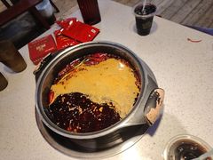 -钢管厂五区小郡肝串串香(蜀都万达店)