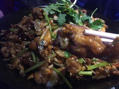 泥炉碳火牛蛙-西街夜油条·麻团包乌饭