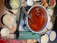 -顶上头•螺蛳粉火锅(德思勤复地星光店)