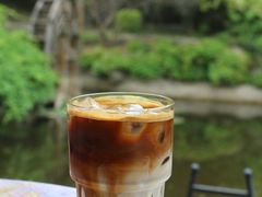 忘湖青椰冰拿铁-三忘湖 SWANSEEN(柳荫公园店)