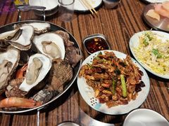 -蚝堡海鲜·威海菜·海肠捞饭·烧烤·亚洲吃蚝公司(幸福门店)