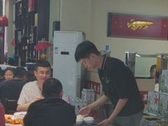 -老码头黑皮肘子锅包肉(赣水路店)