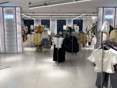 -ZARA(大上海时代广场店)