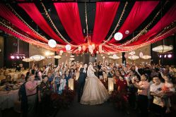 -Color卡诺婚纱礼服馆(南京严选店)