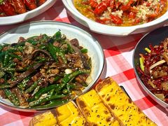 -肥小宝·金牌油焖大虾(襄阳龙虾地标店)