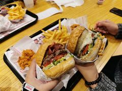 -The Habit Burger Grill 哈比特汉堡(爱琴海店)
