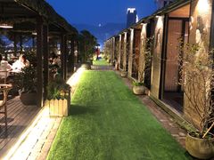 -冰冰龙虾·江湖菜·花园江景餐厅