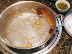 -鱼粤鲜淘米捞·中山脆肉鲩火锅(悦湖会店)