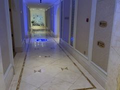 -麓湖国际水疗