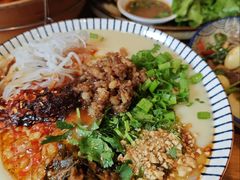 -蜗牛的家旅行主题云南菜餐厅.小酒馆(护国寺店)
