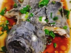 -四川小胡子海鲜(丁村万人海鲜广场店)