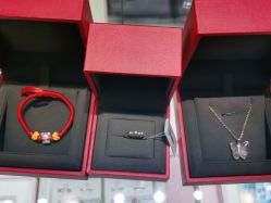 -周大生CHOW TAI SENG(成山路巴黎春天店)
