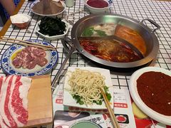 -山悦里 山野·鲜火锅(罗斯福广场店)