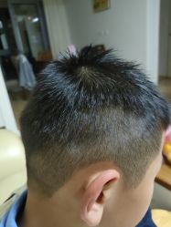 -PE SALON