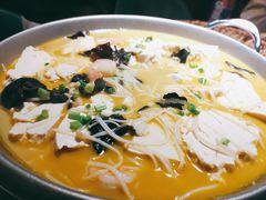 锅仔柴火豆腐-雲蜀龙阁·金牌水煮鱼(方庄店)