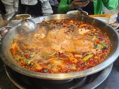 -小饕荟雅安贡椒鱼鲜馆(广福桥店)