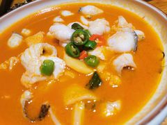 -老滇山寨•云南特色菜•地方菜•民族风情歌舞表演(金碧店)