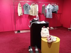 -H&M(淮海中路店)