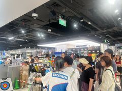 -迪卡侬(环球港店)