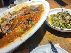 -黄泥岗·地道湖北菜(奥特莱斯店)