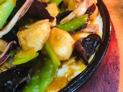 -老东镇啤酒屋海鲜加工·蒸汽海鲜·海鲜烧烤(台东店)