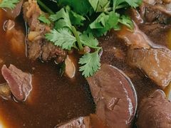 -Kha Mu Charoensang(Silom)