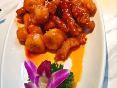 糖醋香蕉里脊肉-坛宗剁椒鱼头(河西王府井店)