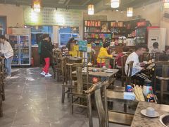 大堂-肖肖酸萝卜鱼火锅(总店)