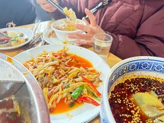 -大众跷脚牛肉馆·非遗传承单位(峨眉山店)