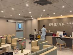 -上海大学附属上海和平眼科医院