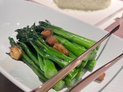 -海派悦庭·海胆烧麦·新融合菜(凯德广场店)