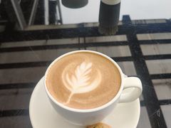 拿铁-广州中心皇冠假日酒店·汇点大堂吧