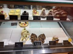 面包甜点陈列柜-KOMUGI 小麦家(新地假日广场店)