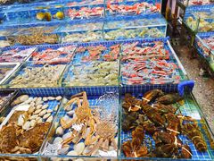 -霞涌市场海鲜摆卖区