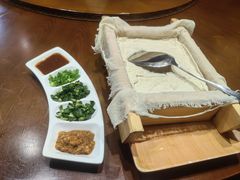 -东口码头·烧鸽子·鱼头泡饼·地方菜(金鹰悦城店)