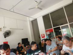 -味为先光明乳鸽(光明总店)