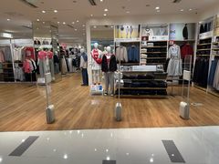 -中航城君尚购物中心
