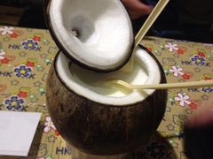 -志龙皇冠吃货椰子铺