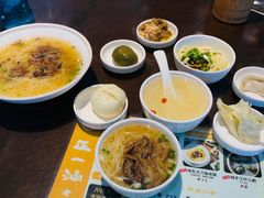 -正一涵老味道名小吃(广汉总店)