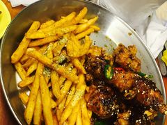 -BHC炸鸡(明洞总店)