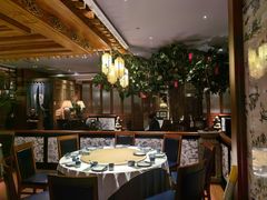 -八府香鸭·啫啫煲(华山路店)