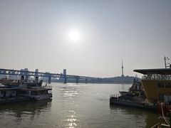 -武汉关码头(轮渡站)