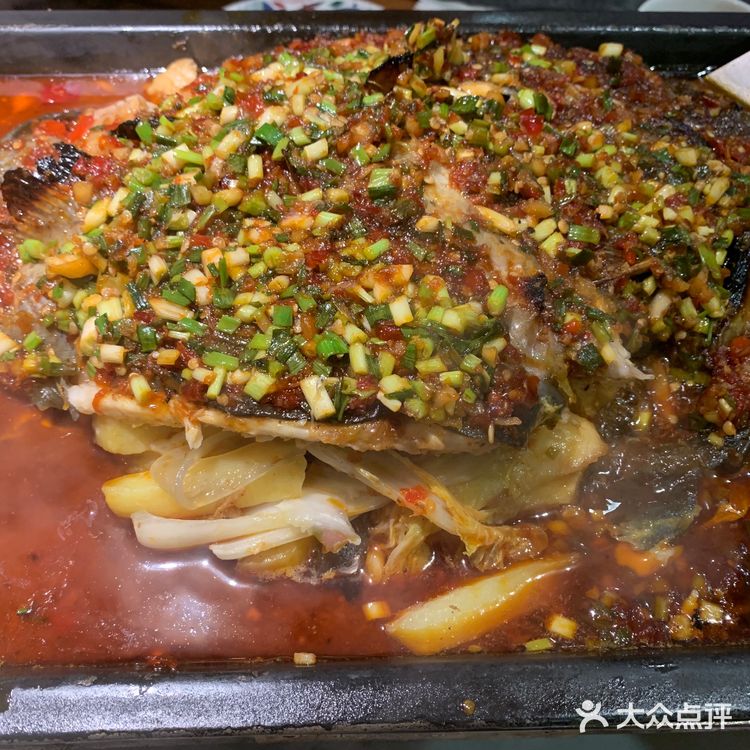 很久没吃过烤鱼了，点了鱼香味，还点了个火孔饭
