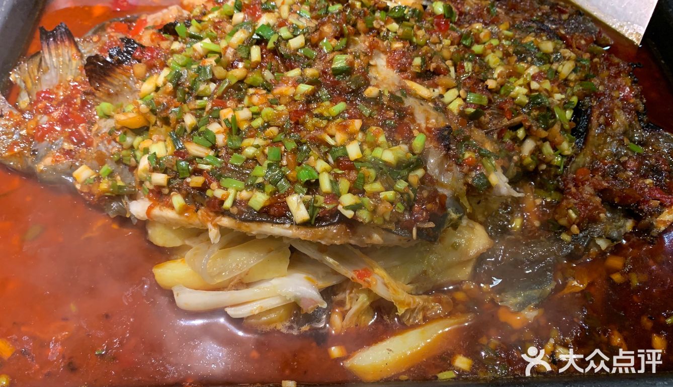 很久没吃过烤鱼了，点了鱼香味，还点了个火孔饭