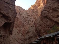 -天山神秘大峡谷