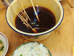 -拈签一笑黄牛肉辣卤串串