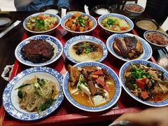 -蓝田九大碗民俗食府(蓝田店)