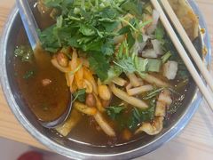 -柳州肥姨妈大骨螺蛳粉(东靖路店)