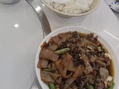 -丹水桥地锅鱼·翘嘴鲌·地方特色全鱼宴(丹江口大坝店)