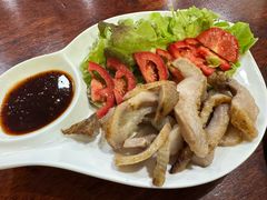 -Dang restaurant (patong phuket)